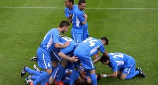 Санта-Колома ликует, uefa.com
