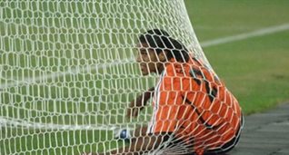 Ну чем не прототип для памятника поборникам fair play, shakhtar.com