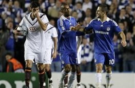 А вот Босингва (слева) невероятно понравился! AP