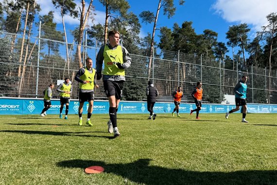 Зоря поступилася Кудрівці, Оболонь обіграла Епіцентр