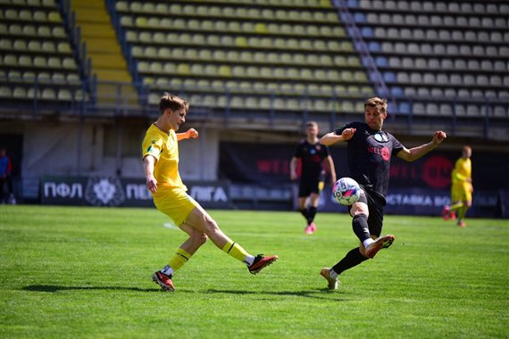 Перша ліга: Металіст поділив очки з Кудрівкою, Нива Тернопіль уникнула поразки від Металурга