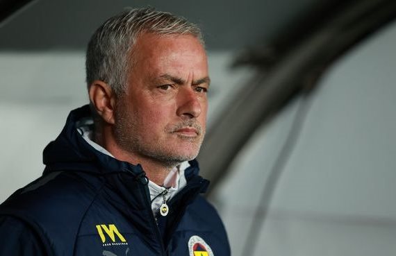 Жозе Моурінью може очолити збірну Португалії – HTSpor