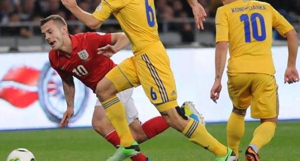 Уилшир против Степаненко и Коноплянки, фото И.Хохлова, Football.ua