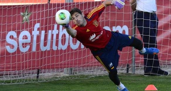 Икер Касильяс, goal.com
