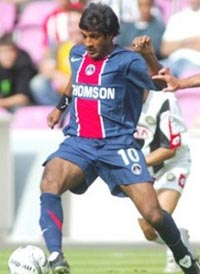 Викаш Дорасо, maxifoot.com