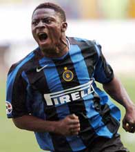 Оба Мартинс, uefa.com