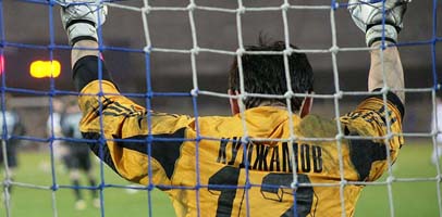 Рустам Худжамов трижды доставал мяч из своих ворот, fcdynamo.kiev.ua