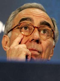 Франко Каррадо, Reuters