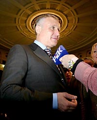 Григорий Суркис, uath.org