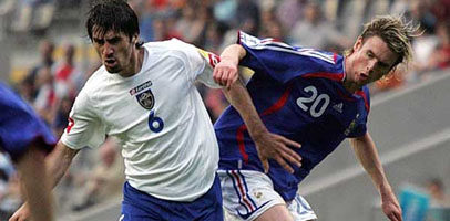 Милан Бишевац против Антони Ле Таллека, uefa.com