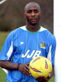 Джейсон Робертс