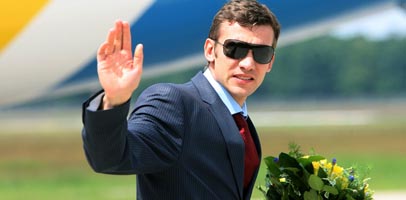 Андрей Шевченко в берлинском аэропорту, AFP