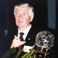 Первый президент Федерации футбола Украины Виктор Банников