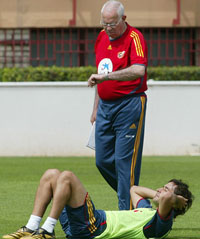 Луис Арагонес оставил Рауля в запасе, Reuters