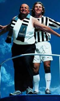 Павел Недвед и суперфан Парамон, epica-awards.org