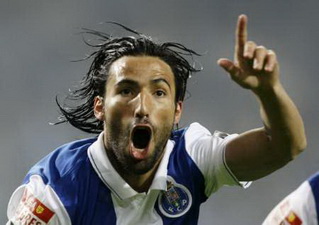 Эрнесто Фариас, Reuters