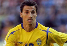 Ибра в форме сборной, soccernews.ru