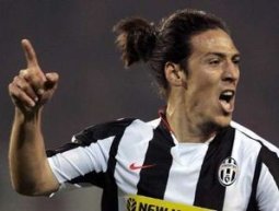 Он отдал Юве 8 лет, Reuters