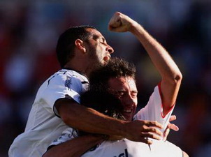 Индепендьенте празднует успех, фото Reuters