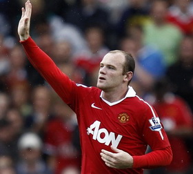 Руни наконец-то забивает, фото Reuters