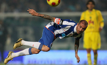 Рауль Мейрелеш летит на Анфилд, фото flickr.com