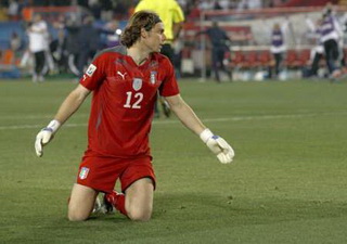 У разбитого корыта, Reuters