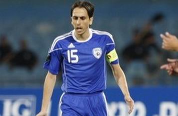 Бенаюн в ударе, AP