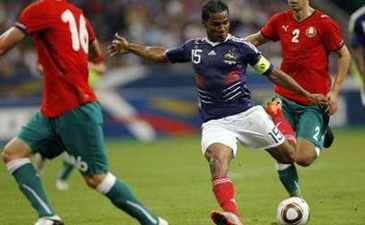 Флоран Малуда - капитан французов, фото Reuters