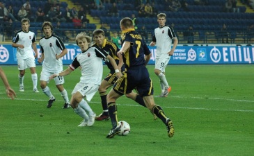 Сергей Валяев и его проход, фото Дмитрия Неймырка Football.ua