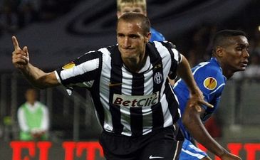 Дубль Кьеллини не помог Юве, Reuters