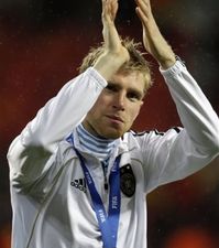 Пер Мертезакер, AP