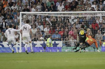 Гол Роналду с пенальти, Reuters