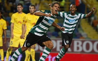 Каррису забивает первый, фото Reuters