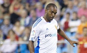 Символ крепких яиц Сарагосы Синама-Поноголь, фото ФК Сарагоса