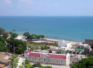 Чуть вздыхает волна и, вторя ей, ветерок над Евпаторией - siriys-info.com