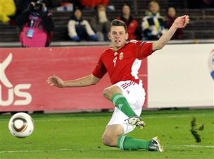 Адам Шалай, AP