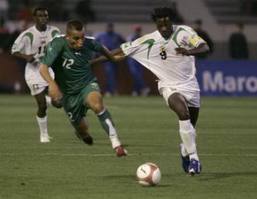 Бенджани Мварувари (справа), Reuters