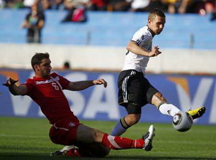 Иванович против Подольски на ЧМ, Reuters