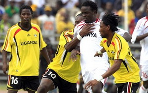 Марига против игроков сборной Уганды, фото Reuters