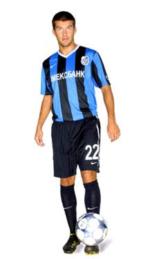 19-летний Александр Бабенцов, возвратившись с Николаева в родной город, продолжает оставаться результативным защитником. 