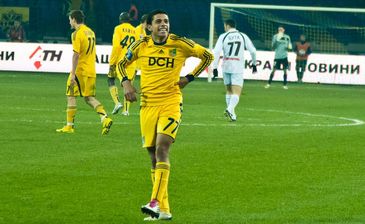 Тайсон хоть и не забил, но вновь был хорош, фото Д. Неймырка, Football.ua