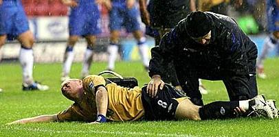 Энди Джонсоно не слишком жаловали, фото bbc.co.uk