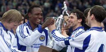 Счастливые обладатели Кубка Содружества