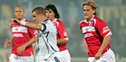 В атаке Сергей Ребров, фото fcdynamo.kiev.ua