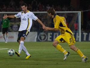 Воловик против Шелаева, фото ФК Металлург Донецк