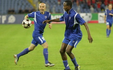 Девятый гол Идахора победным не стал, фото СК Таврия