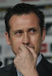 Вальдано, AP Photo