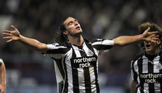 Прям распинают мученика, фото АР