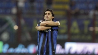 Диего Милито, AP