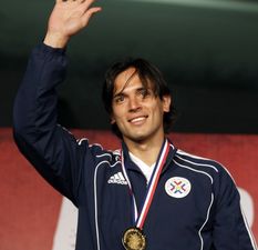 Роке Санта Крус, Reuters